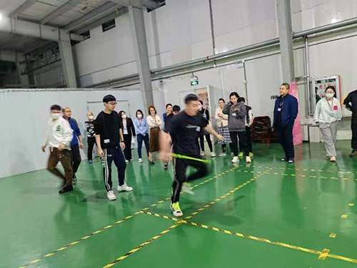 2023年3月芳冠拓展游戲&ldquo;螃蟹賽跑&rdquo;